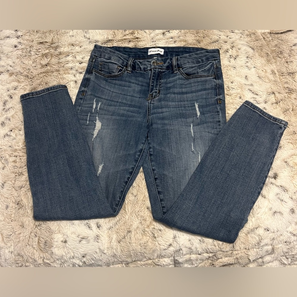 Studio Blue Jeans